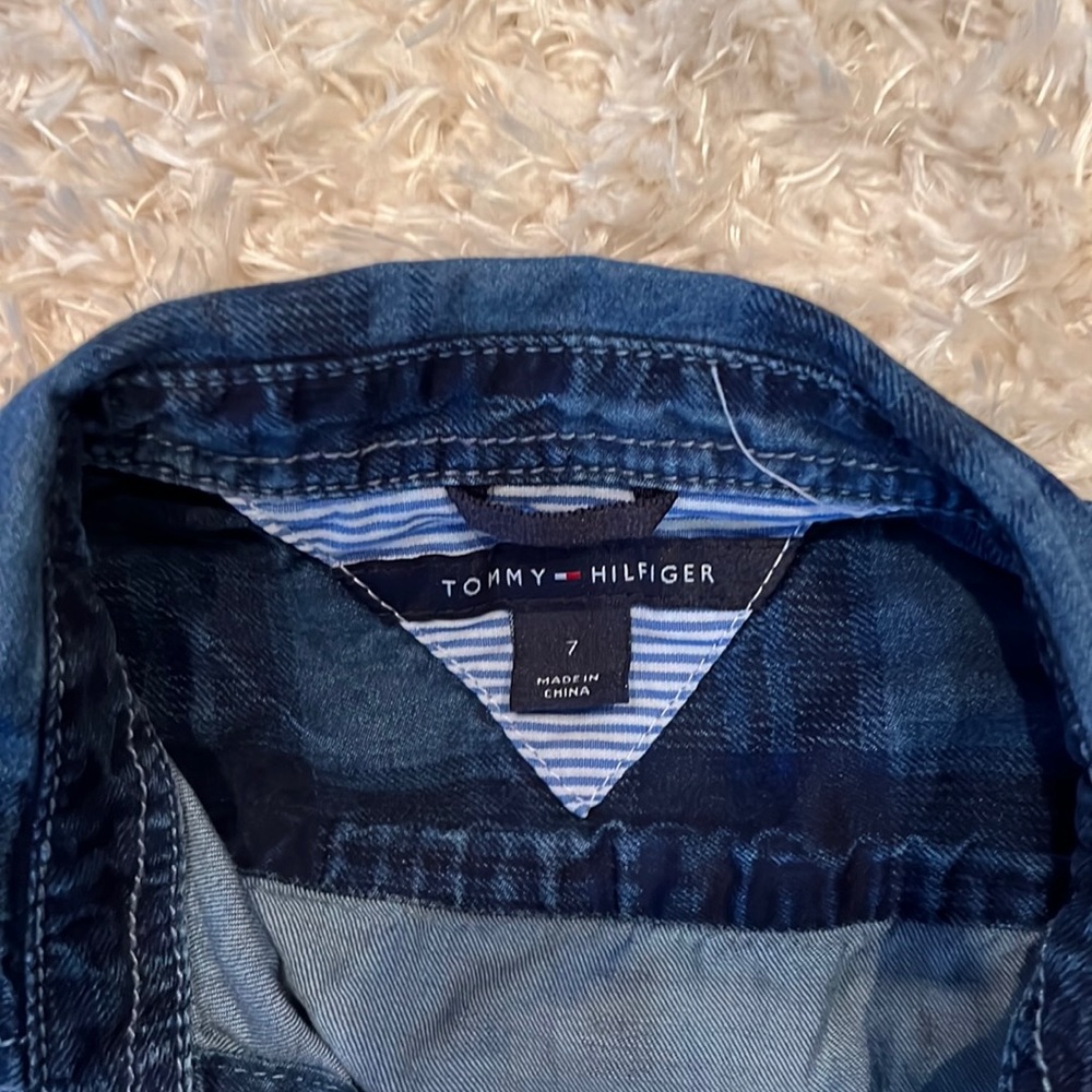 Tommy Hilfiger boys, but not long sleeve blue